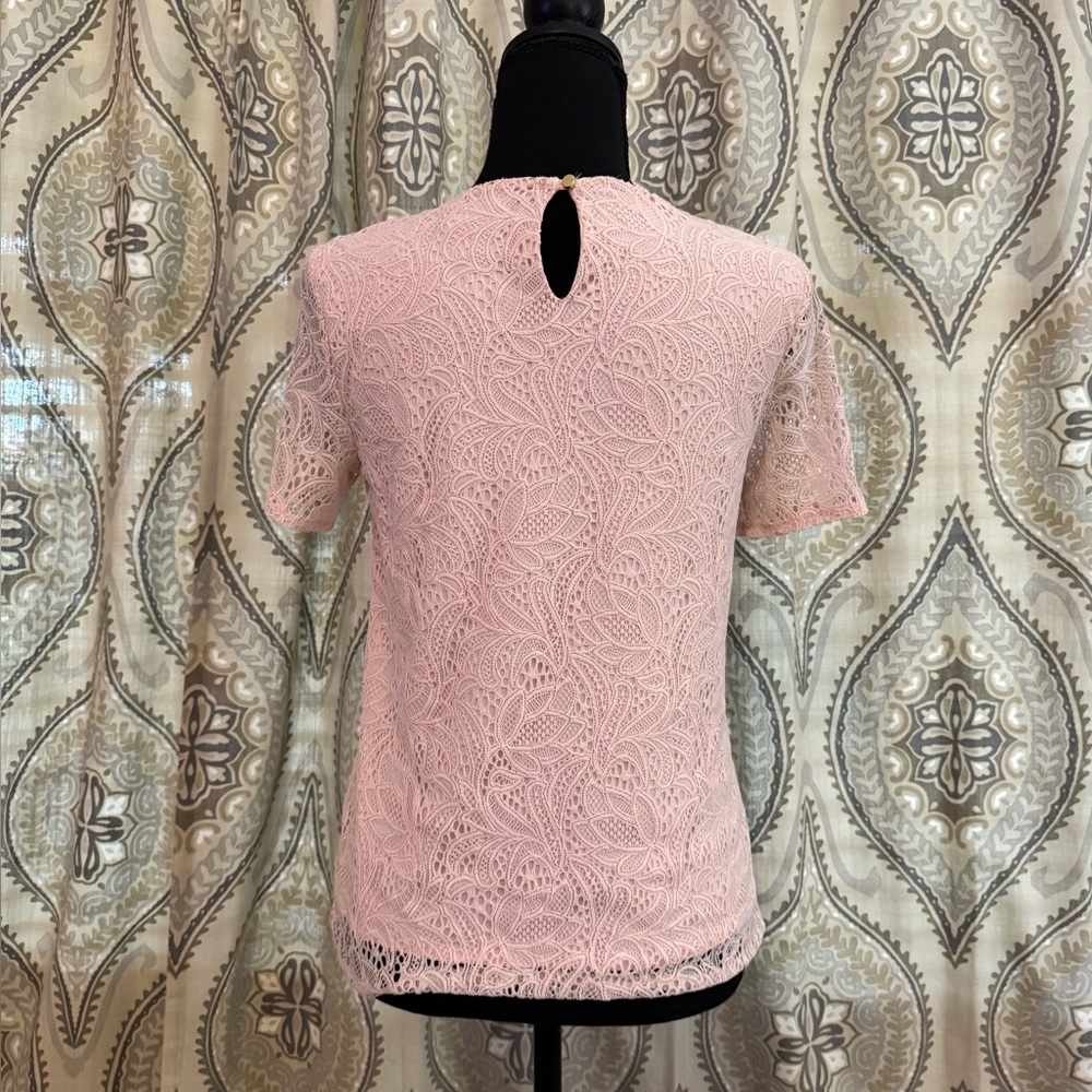 Liz Claiborne Career Petite Pink Floral Lace Lined Short Sleeve Blouse - Size PS - Picture 2 of 6